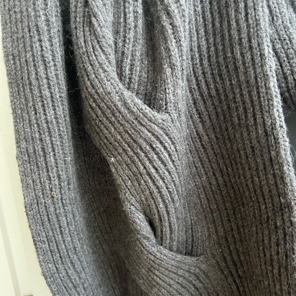 Infinity Scarf - Picture 4 of 10